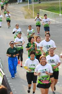 BIB: 
                            <button type="button" onclick="openModal(3537903)" class="btn btn-primary btn-sm float-right btn-popup" data-toggle="modal" data-target=".modal-high-quality">
                        <i class="fas fa-shopping-cart"></i> Add to Cart
                    </button>
                                            <button type="button" onclick="isThisMe(3537903, true)" class="btn btn-success btn-sm float-right btn-popup btn-isme hidden" data-toggle="tooltip" data-placement="bottom" title="นี่คือรูปของคุณใช่ไหม คลิกที่นี่เพื่อเอาเข้าอัลบั้ม">
                        <i class="fas fa-plus"></i> Add to album
                    </button>
                    <button type="button" onclick="isThisMe(3537903, false)" class="btn btn-warning btn-sm float-right btn-popup btn-isnotme hidden">
                        <i class="fas fa-ban"></i> Remove from album
                    </button>